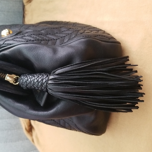 TJ Collection Black Doctor Style Bag, Genuine Leather, NWOT - Picture 6 of 10